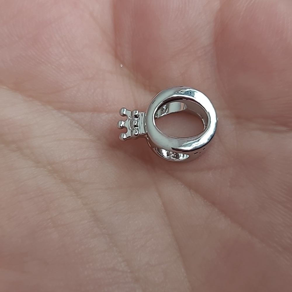 Crown Charm - Picture 3 of 3
